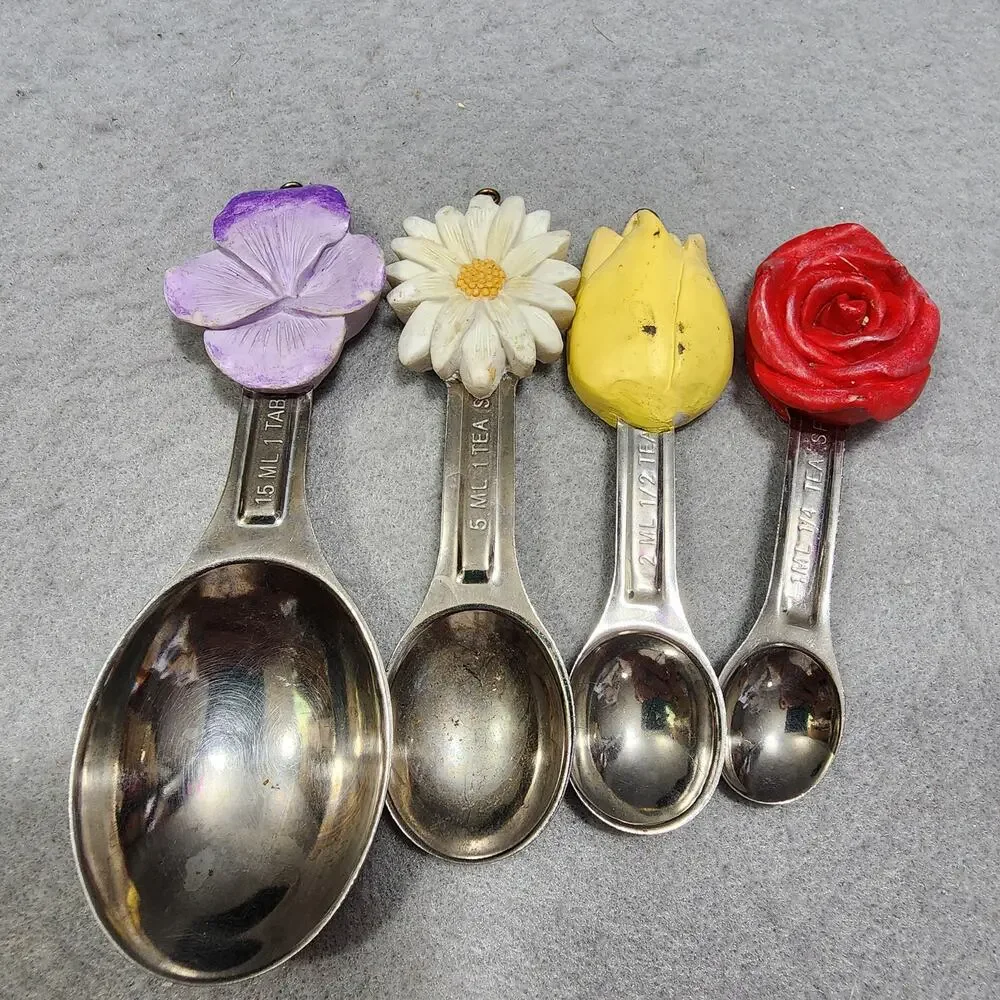 Sculpted Flower-Themed Nesting Measuring Spoons Silver Tone Handle Farmhouse